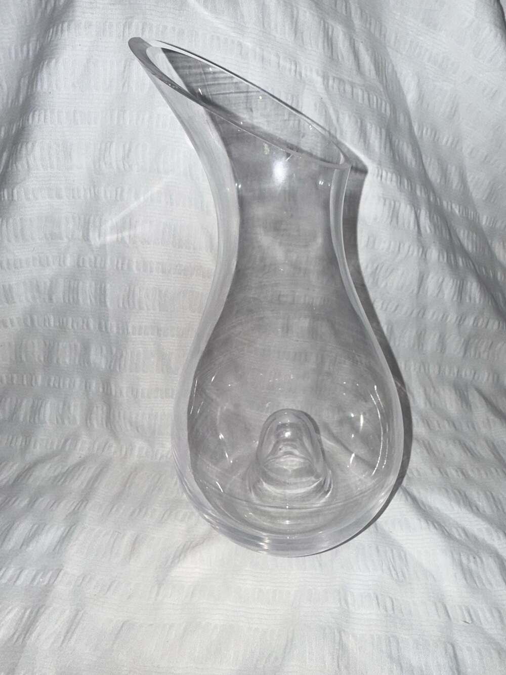 True Centerpiece Tabletop Wine Decanter, 50oz Modern Carafe